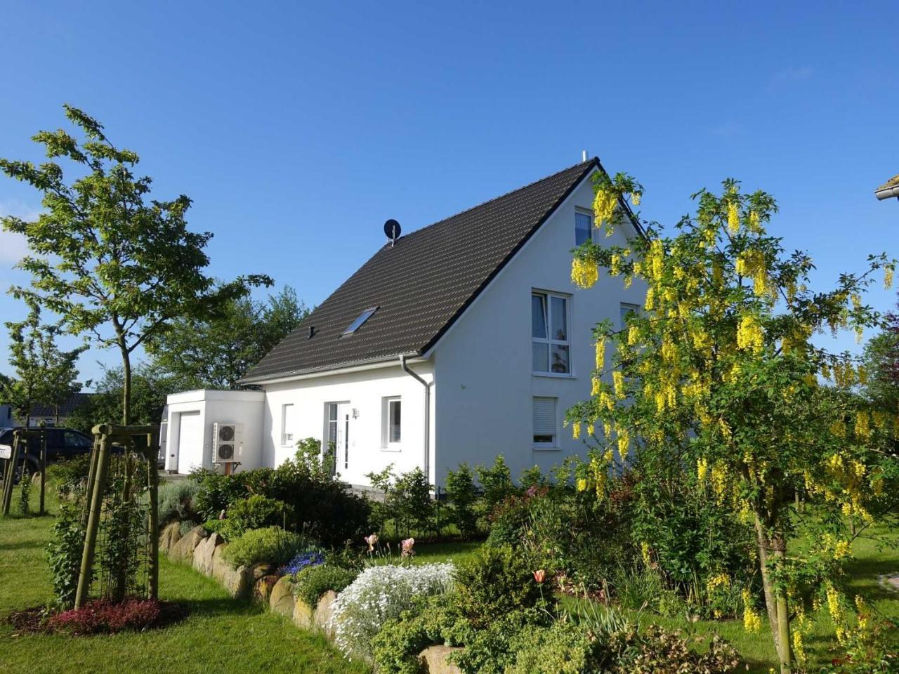 Hasselberg  Ferienwohnung Regenbogenhaus מראה חיצוני תמונה